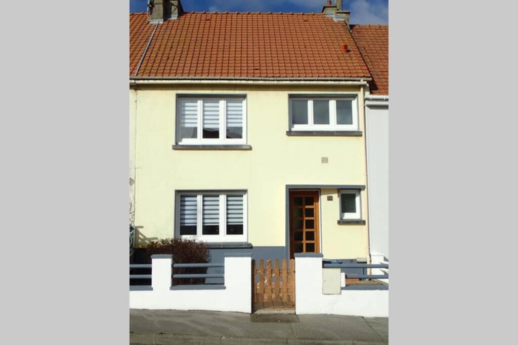 Gîte   Les Oyats   à 400 m de la plage Équihen-Plage Esterno foto