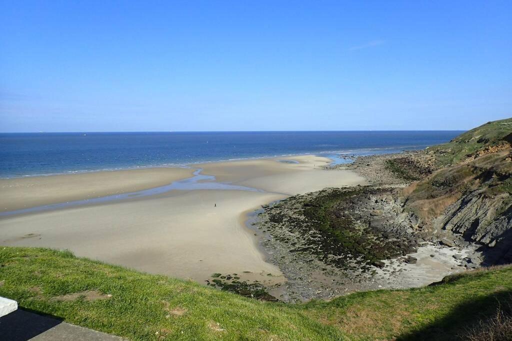 Gîte   Les Oyats   à 400 m de la plage Équihen-Plage Esterno foto