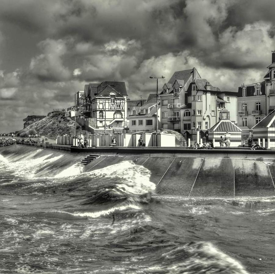Gîte   Les Oyats   à 400 m de la plage Équihen-Plage Esterno foto