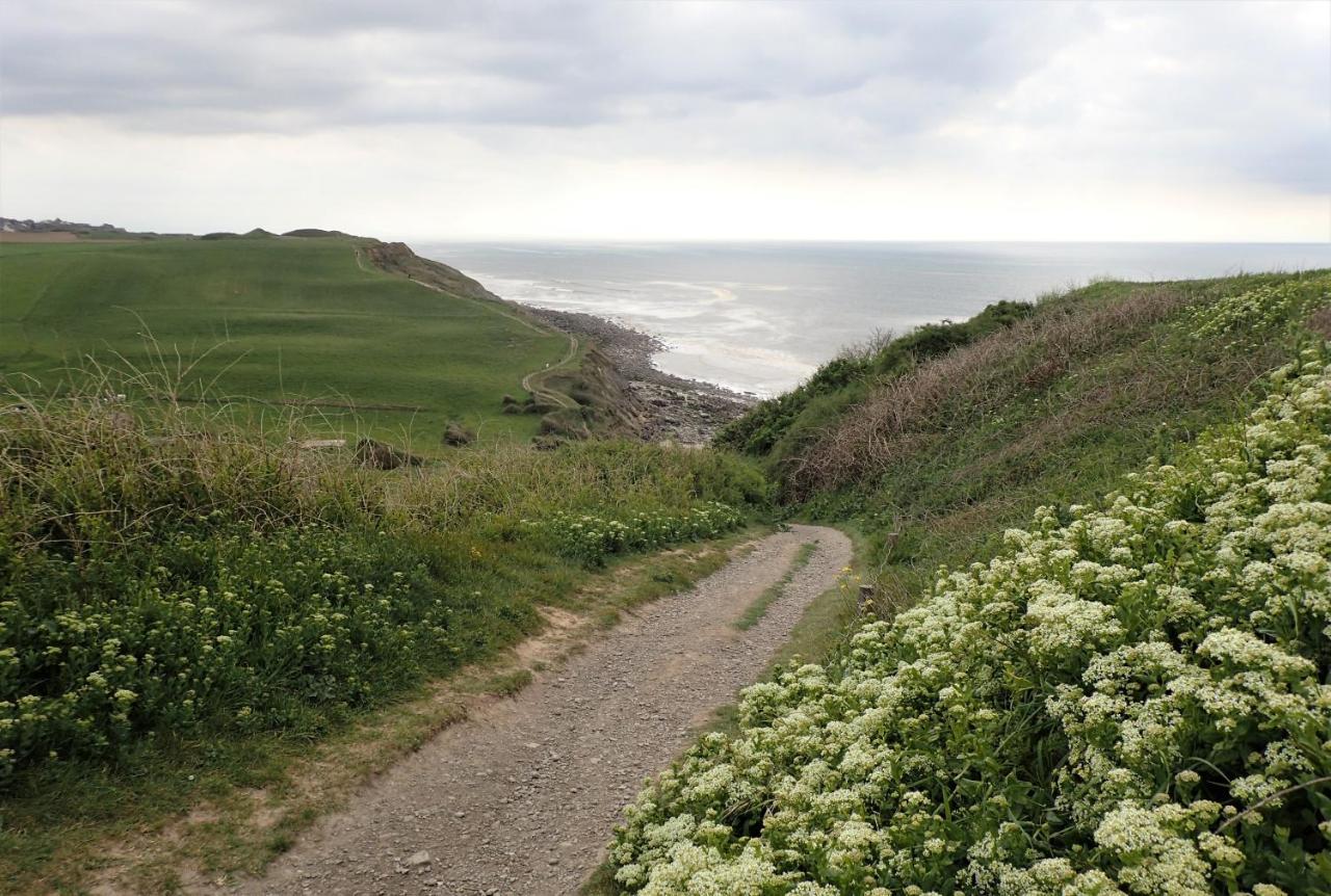Gîte   Les Oyats   à 400 m de la plage Équihen-Plage Esterno foto