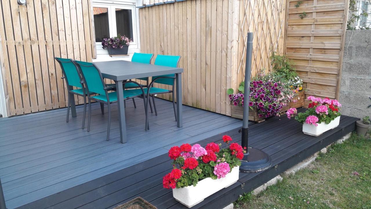 Gîte   Les Oyats   à 400 m de la plage Équihen-Plage Esterno foto